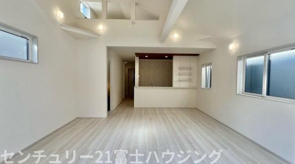 茅ヶ崎市香川2丁目　新築戸建1号棟　全3棟