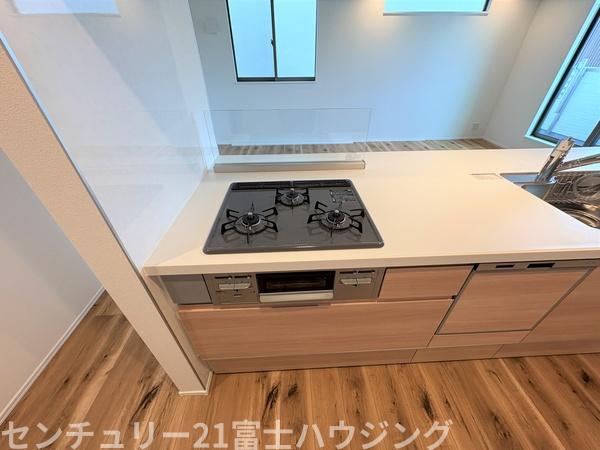 茅ヶ崎市浜竹1丁目　新築戸建4号棟　全6棟
