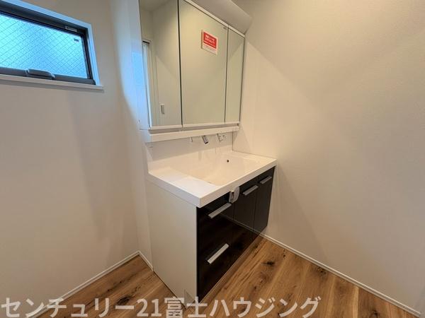 茅ヶ崎市浜竹1丁目　新築戸建4号棟　全6棟