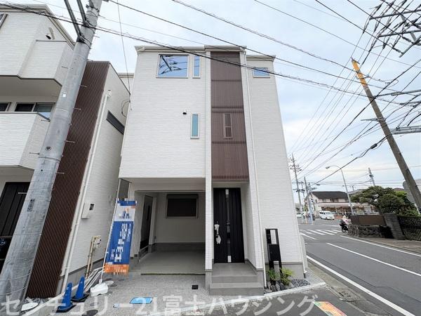 茅ヶ崎市浜竹1丁目　新築戸建4号棟　全6棟
