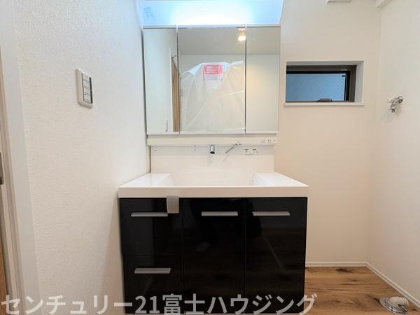 茅ヶ崎市浜竹1丁目　新築戸建5号棟　全6棟