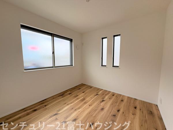 茅ヶ崎市浜竹1丁目　新築戸建5号棟　全6棟