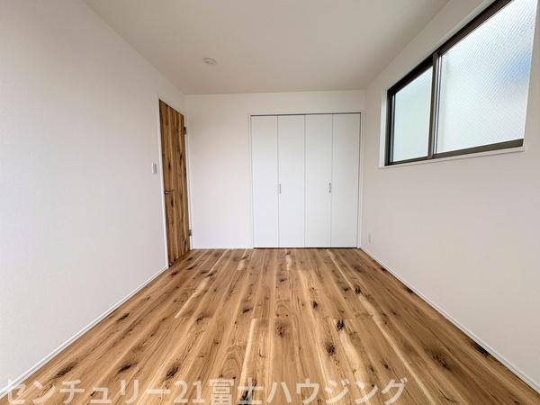 茅ヶ崎市浜竹1丁目　新築戸建5号棟　全6棟