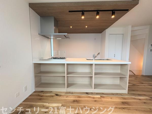 茅ヶ崎市浜竹1丁目　新築戸建5号棟　全6棟
