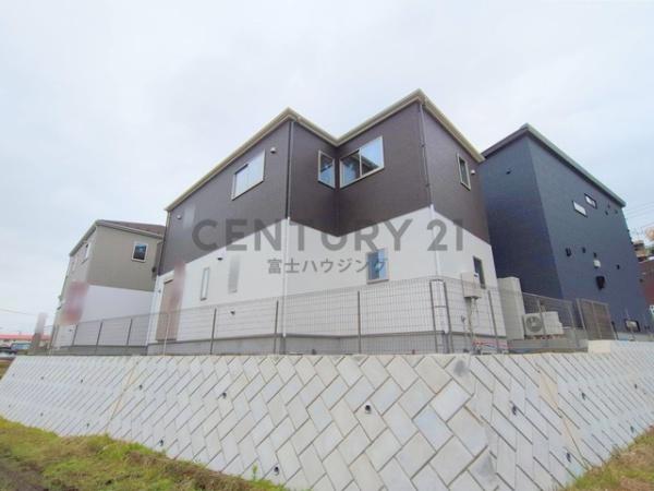 藤沢市石川5期　新築戸建1号棟　全3棟