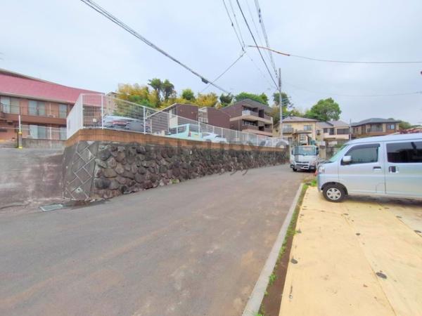 藤沢市石川5期　新築戸建2号棟　全3棟