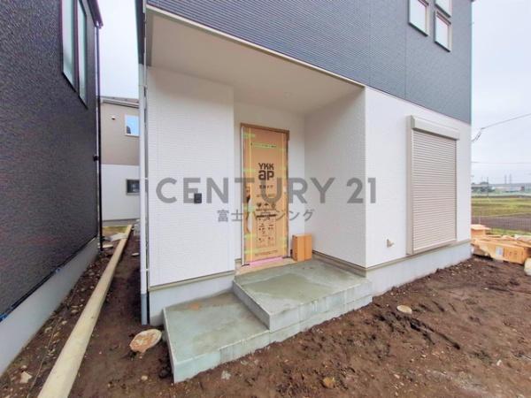 藤沢市石川5期　新築戸建2号棟　全3棟