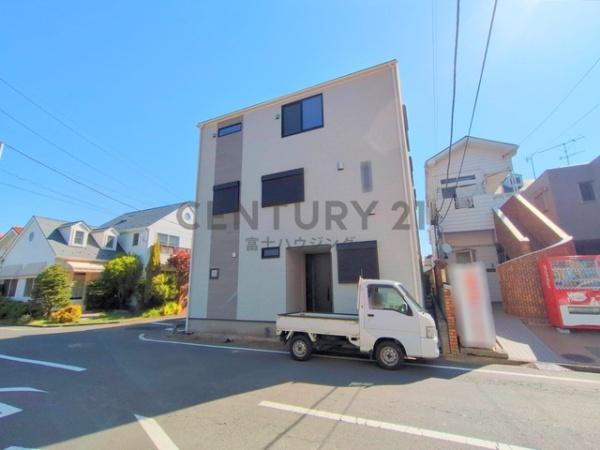 藤沢市湘南台5丁目　新築戸建3号棟　全3棟