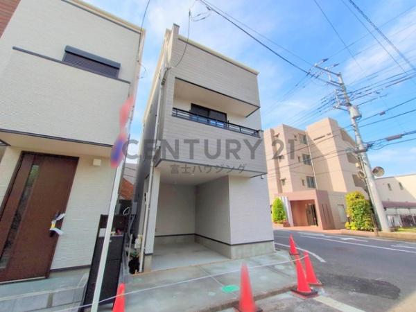 藤沢市湘南台5丁目　新築戸建3号棟　全3棟