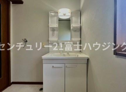 茅ヶ崎市菱沼３丁目の中古一戸建て