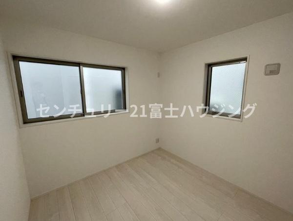鎌倉市腰越４丁目の中古一戸建て
