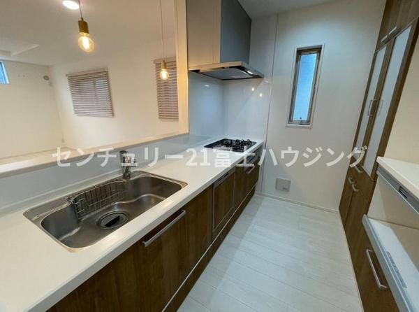 鎌倉市腰越4丁目　中古戸建