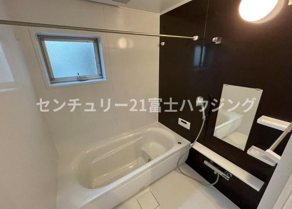 鎌倉市腰越４丁目の中古一戸建て