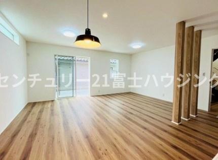 茅ヶ崎市浜竹4丁目　新築戸建　全1棟