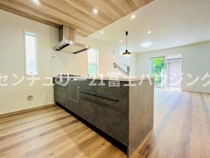茅ヶ崎市浜竹4丁目　新築戸建　全1棟