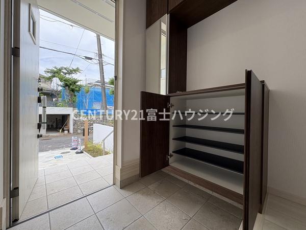 鎌倉市稲村ガ崎5丁目　新築戸建1号棟　全2棟