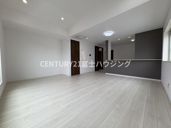 鎌倉市稲村ガ崎5丁目　新築戸建1号棟　全2棟