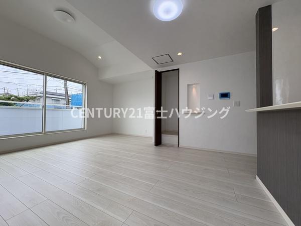 鎌倉市稲村ガ崎5丁目　新築戸建1号棟　全2棟