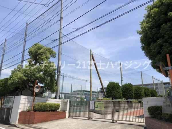 横浜市栄区本郷台2丁目の土地(西本郷中学校)