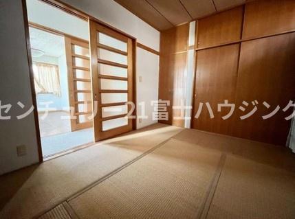 鎌倉市七里ガ浜東４丁目の中古一戸建て