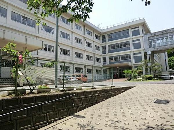 鎌倉市坂ノ下の土地(御成中学校)