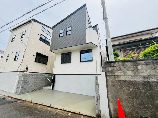 藤沢市亀井野03238　新築戸建1号棟　全3棟