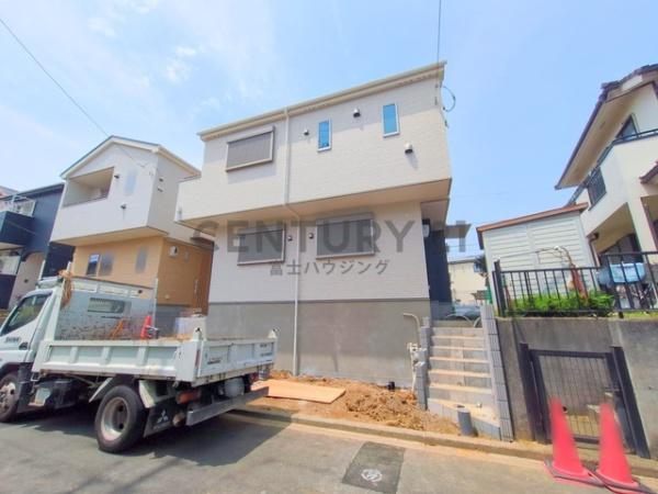 茅ヶ崎市小和田1丁目　新築戸建B号棟　全2棟