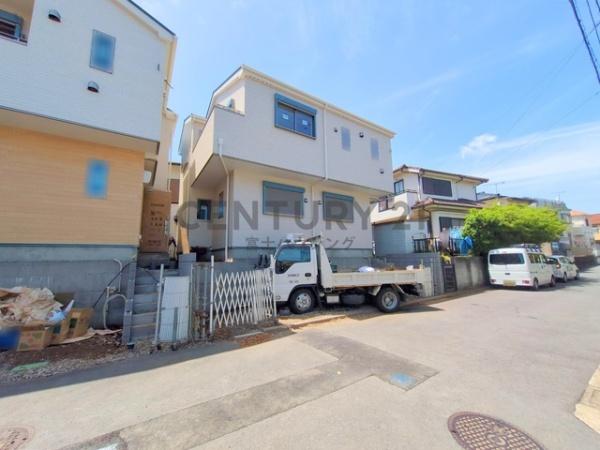 茅ヶ崎市小和田1丁目　新築戸建B号棟　全2棟
