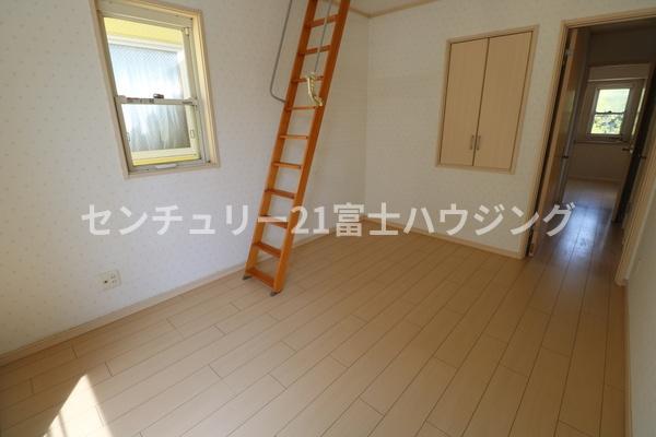 茅ヶ崎市菱沼１丁目の中古一戸建て