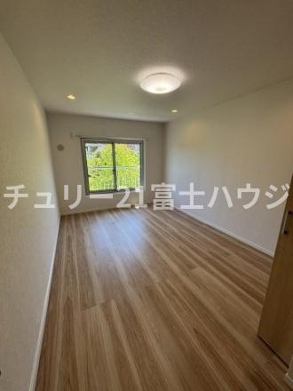 湘南ライフタウン城山住宅10号棟