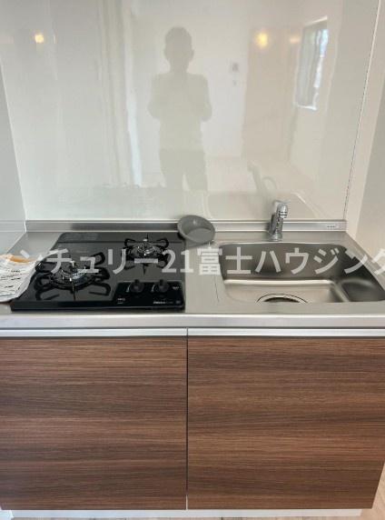 藤沢市高倉　新築戸建　全1棟