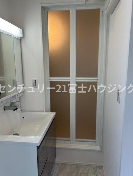 藤沢市高倉　新築戸建　全1棟