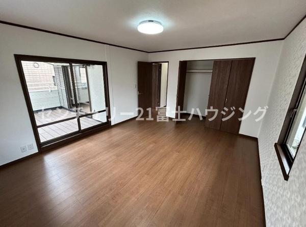 藤沢市石川４丁目の中古一戸建て