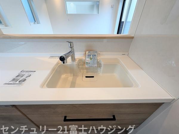茅ヶ崎市萩園　新築戸建　全1棟