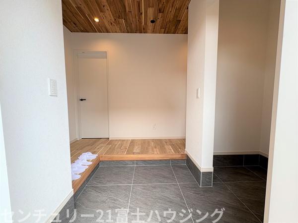 茅ヶ崎市萩園　新築戸建　全1棟