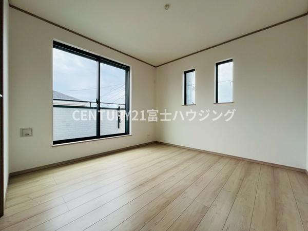 藤沢市亀井野3256番　新築戸建1号棟　全3棟
