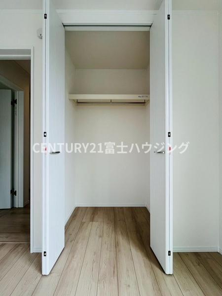 藤沢市亀井野3256番　新築戸建2号棟　全3棟