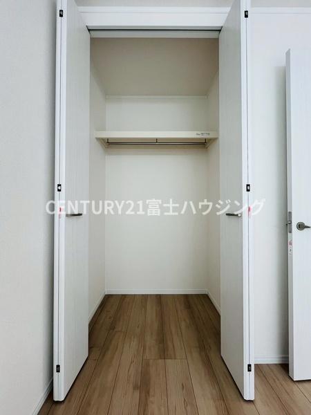 藤沢市亀井野3256番　新築戸建2号棟　全3棟