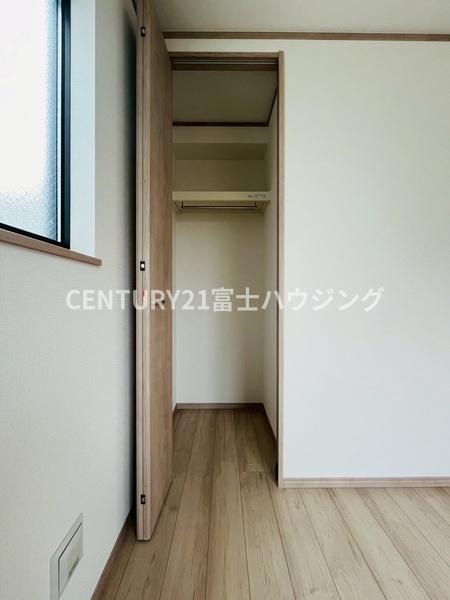 藤沢市亀井野3256番　新築戸建2号棟　全3棟