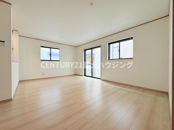 藤沢市亀井野3256番　新築戸建3号棟　全3棟