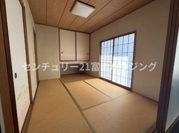 藤沢市本鵠沼３丁目の中古一戸建て