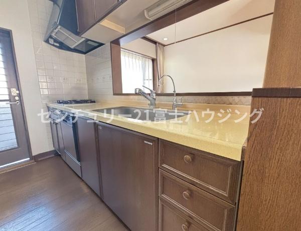 藤沢市本鵠沼3丁目　中古戸建