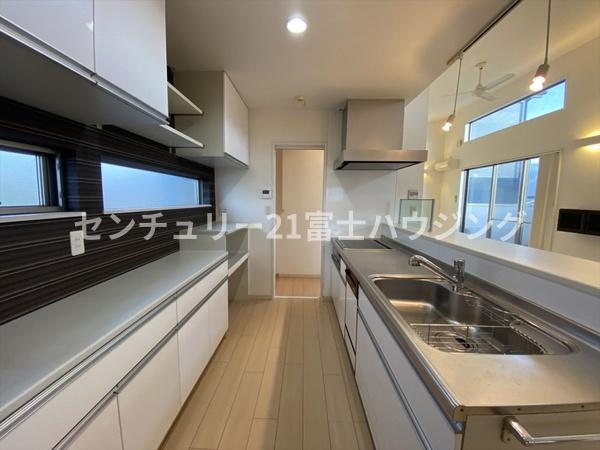 茅ヶ崎市円蔵の中古一戸建て