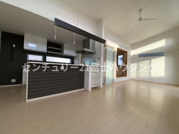 茅ヶ崎市円蔵の中古一戸建