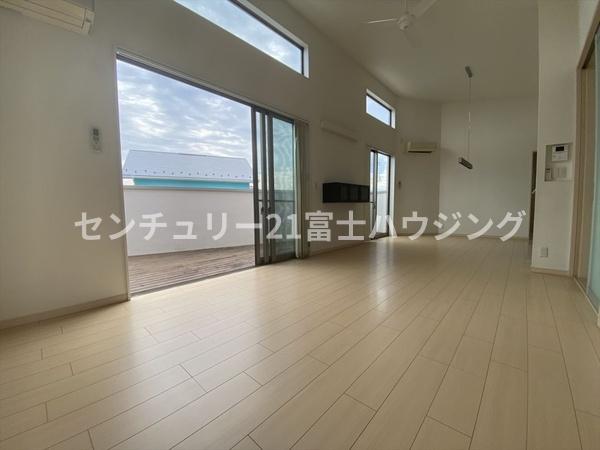 茅ヶ崎市円蔵の中古一戸建