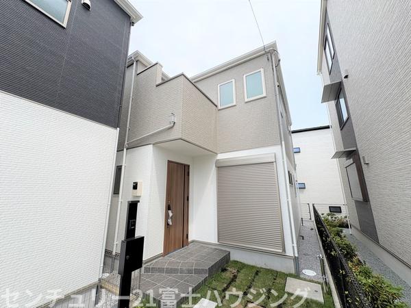 茅ヶ崎市柳島1期　新築戸建2号棟　全2棟