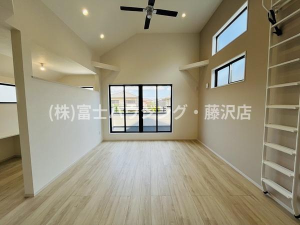 藤沢市本鵠沼6期　新築戸建1号棟　全3棟