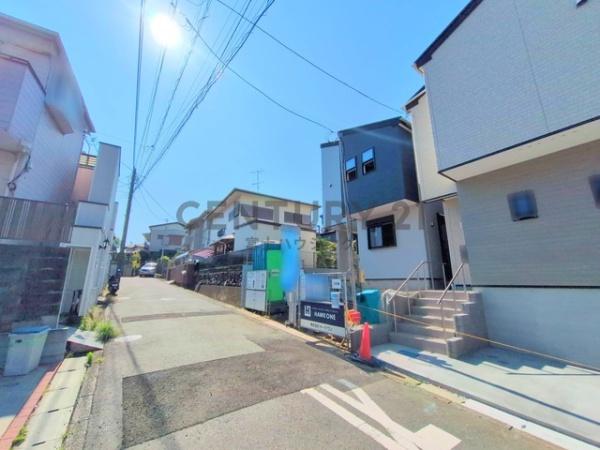 藤沢市亀井野03238　新築戸建2号棟　全3棟