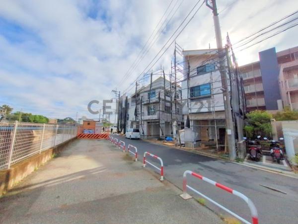 藤沢市川名1丁目Ⅱ　新築戸建3号棟　全6棟
