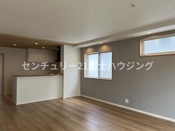 鎌倉市稲村ガ崎5丁目　新築戸建　全1棟
